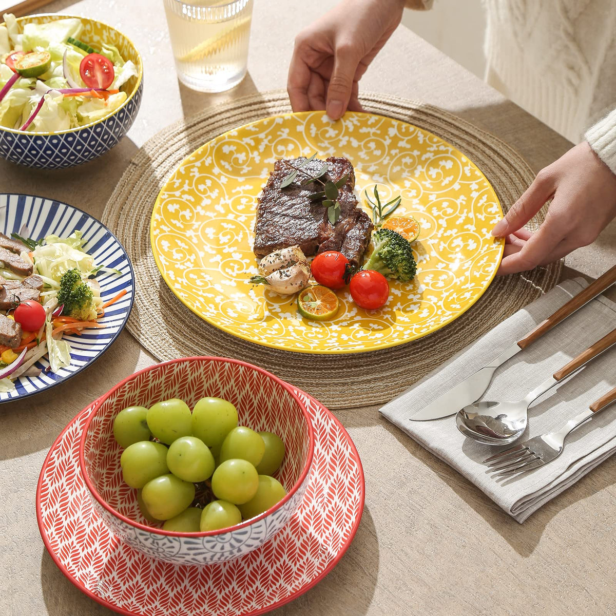 Ceramic 12-Pieces Dinnerware Sets for 4 Q728559