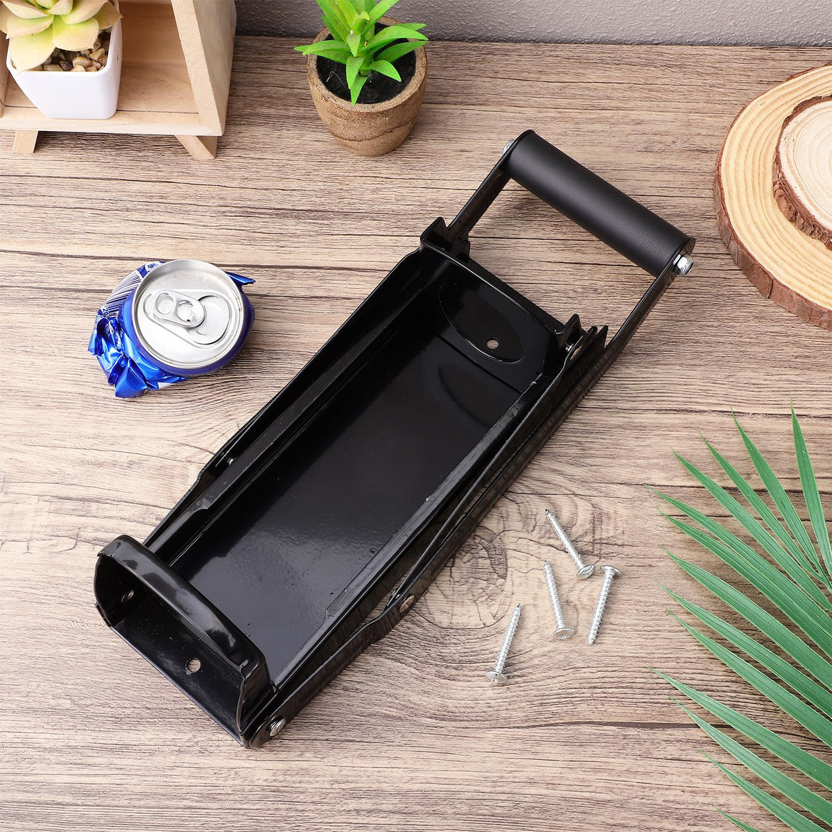 Wall Mounted Can Crusher with Bottle Opener Z3493